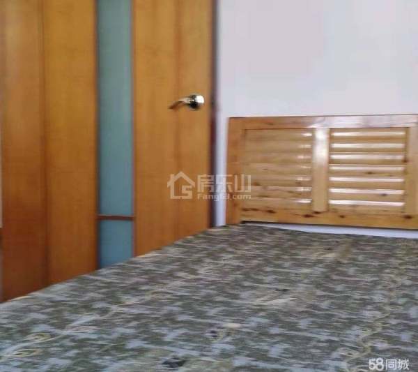 新纪元小区（安居工程） 3室2厅2卫 118㎡ 租价1200元/月