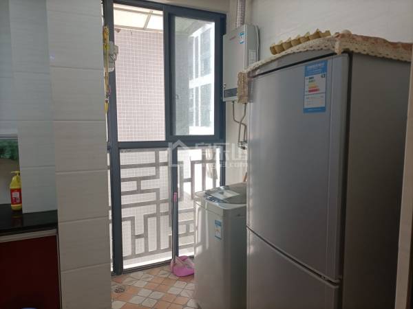 五洲汉唐 2室2厅1卫 74.26㎡ 租价9000元/半年